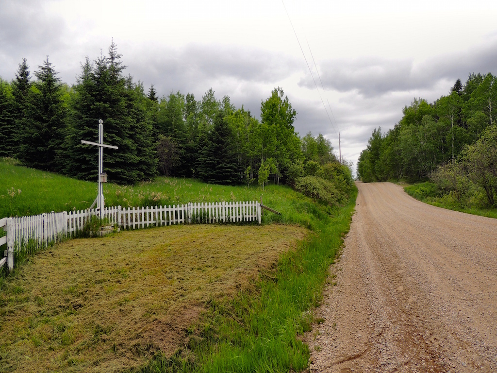 # la doré chemin du lac rond 1.4 km au sud du chemin des hirondelles Gérald Arbour N6