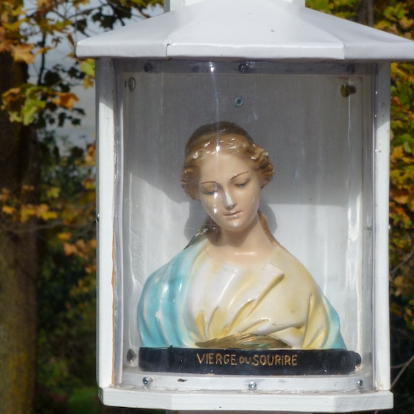 vierge du sourire