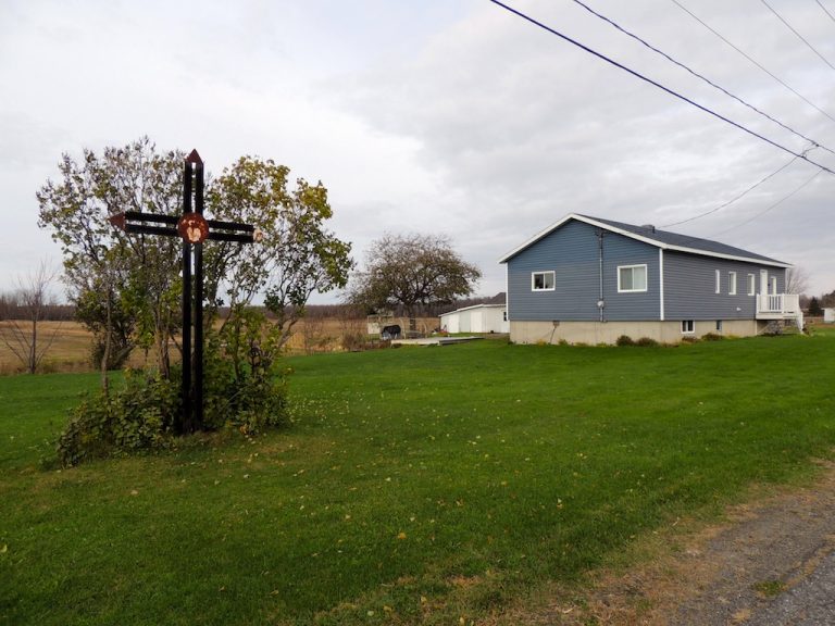 SaintePerpétue dans le CentreduQuébec » Les croix de chemin au Québec